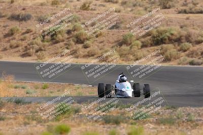media/Jun-01-2025-CalClub SCCA (Sun) [[eae223c5dd]]/Group 3/Qualifying/